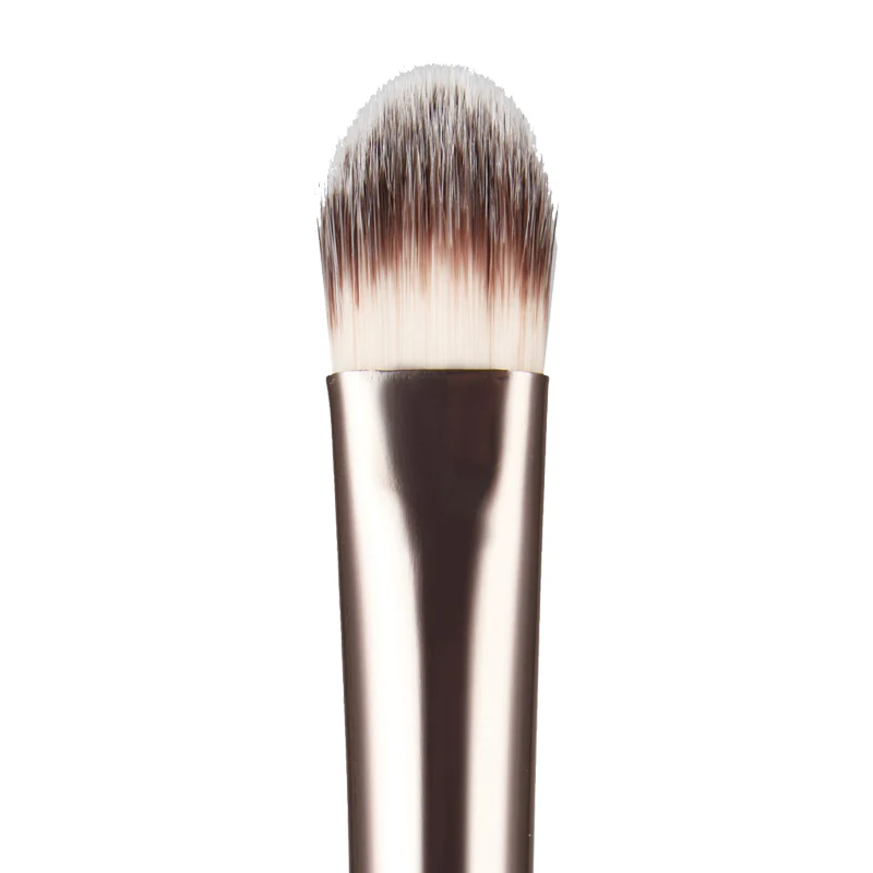 MUA CONCEALER BRUSH - Image 2